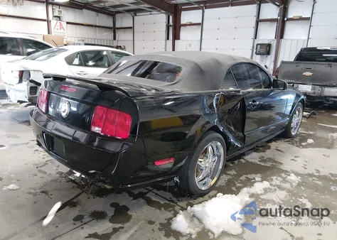 2007 Ford Mustang Gt Deluxe/Gt Premium z USA, uszkodzony, nr VIN 1ZVHT85H975279367